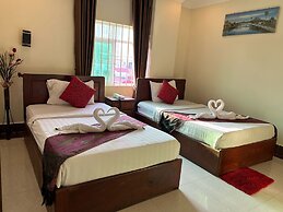Queen Wood Hotel