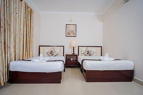 Silver Mounts Hotel