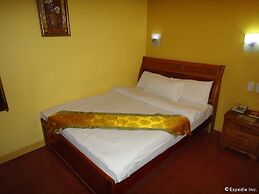 A&A Plaza Hotel