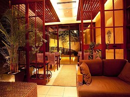 Hotel Allamanda