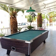 Mariana Hotel