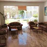 Mariana Hotel