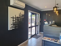 Addison Motor Inn
