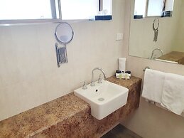 Addison Motor Inn
