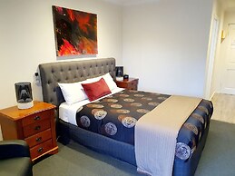 Addison Motor Inn