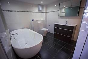 Bayswell Park Hotel