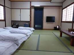 Minshuku Kuwataniya