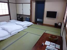 Minshuku Kuwataniya