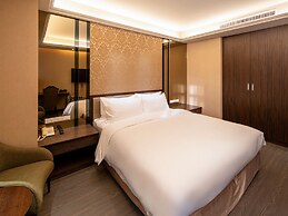 CHECK inn SELECT Hualien LinSen