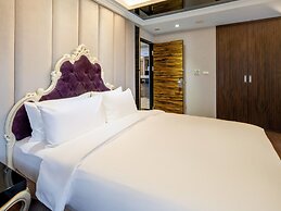 CHECK inn SELECT Hualien LinSen