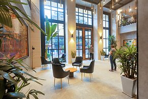 Flower Garden Hotel