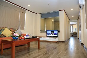 Flower Garden Hotel