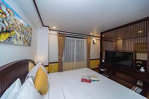 Flower Garden Hotel