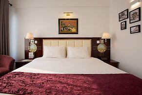 Flower Garden Hotel