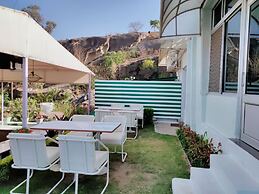 Hotel Karnavati