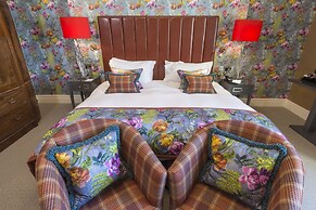 Storrs Hall Hotel