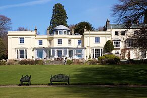 Storrs Hall Hotel