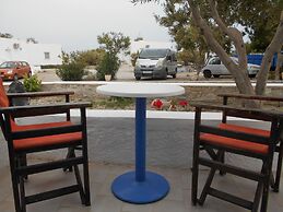 Perissa Hotel