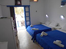 Perissa Hotel