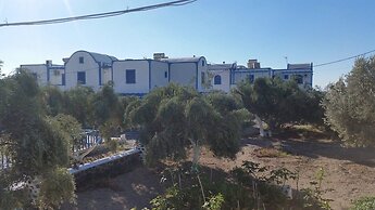 Perissa Hotel
