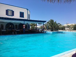 Perissa Hotel