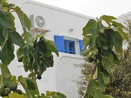 Perissa Hotel