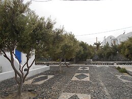 Perissa Hotel