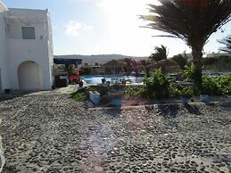 Perissa Hotel