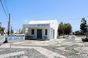 Perissa Hotel