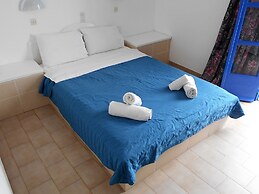 Perissa Hotel