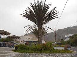 Perissa Hotel