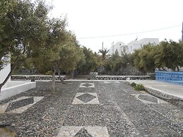 Perissa Hotel