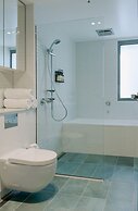 Salamanca Wharf Hotel