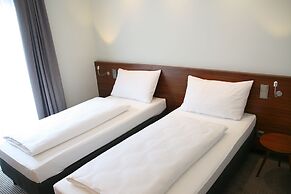 Augusten Hotel