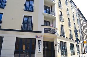 Augusten Hotel