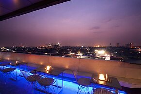 Hotel Ivory Tower