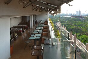 Hotel Ivory Tower