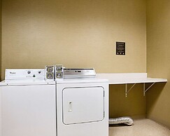 Comfort Suites Minot South