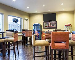 Comfort Suites Minot South