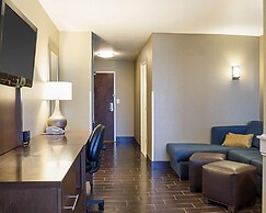 Comfort Suites Minot South