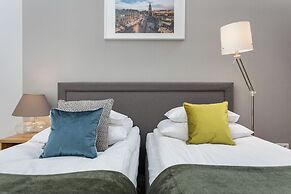 Venetian House Market Square Aparthotel