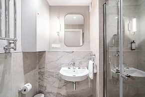 Venetian House Market Square Aparthotel