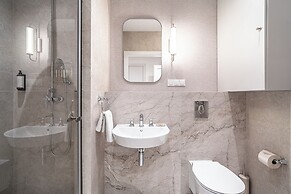 Venetian House Market Square Aparthotel