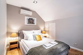 Venetian House Market Square Aparthotel