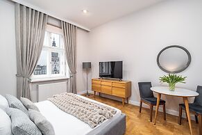 Venetian House Market Square Aparthotel