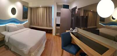 Oceania Hotel