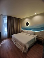 Oceania Hotel