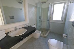 Limone Beach Resort