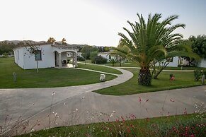 Limone Beach Resort
