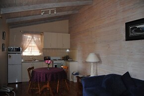 Clarendon Chalets